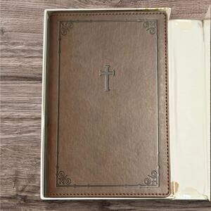 NIV Teen Study Bible Compact Brown Leathersoft Small Print Lay Flat